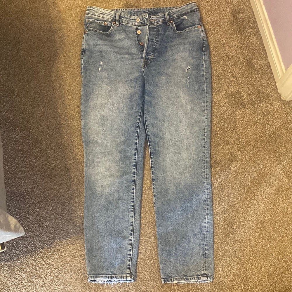 H&M light wash mom jeans size 10